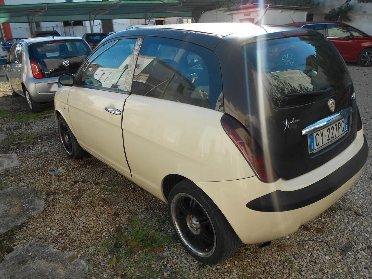 Lancia Ypsilon 1.3 Multijet 16V Platino