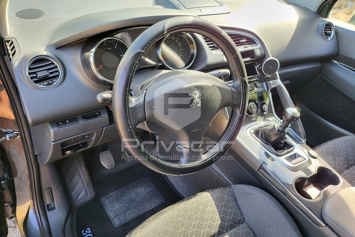 PEUGEOT 3008 1.6 HDi 115CV Business