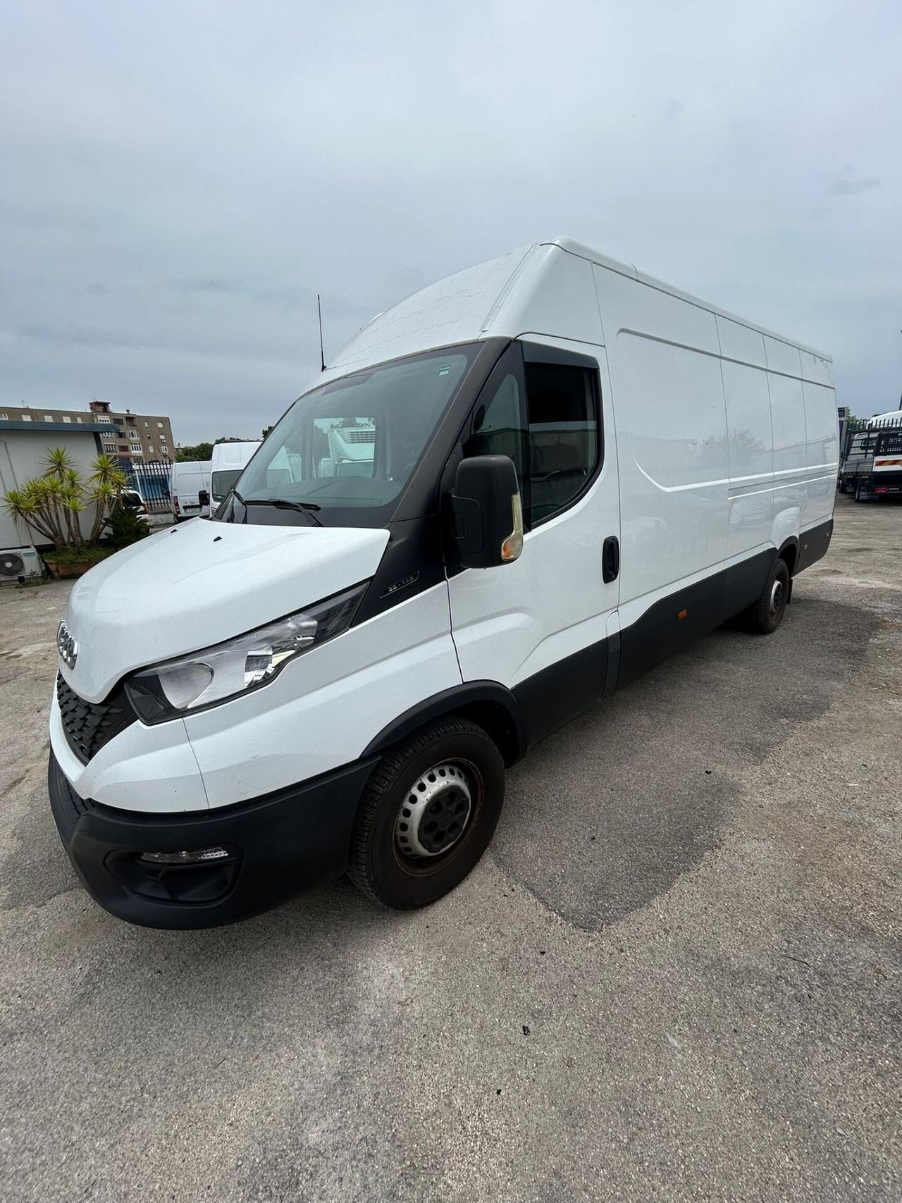 iveco daily 35s14 anno 2020 furgone e.6