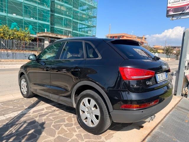 Audi Q3 2.0 TDI 120 CV Design