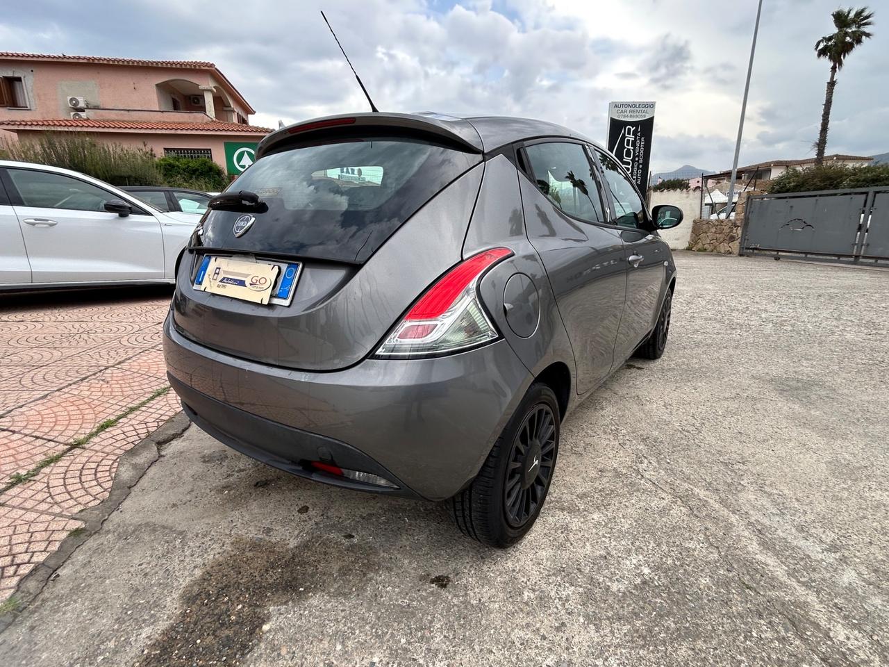 Lancia Ypsilon 1.3 MJT 16V 95 CV 5 porte S&S Elefantino