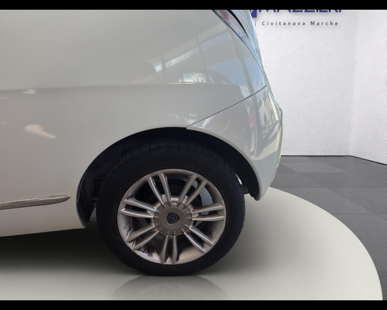 LANCIA Ypsilon 2ª serie - Ypsilon 1.3 MJT 75 CV Diva