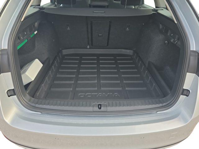 SKODA Octavia 2.0 TDI 150 CV DSG Wagon Executive