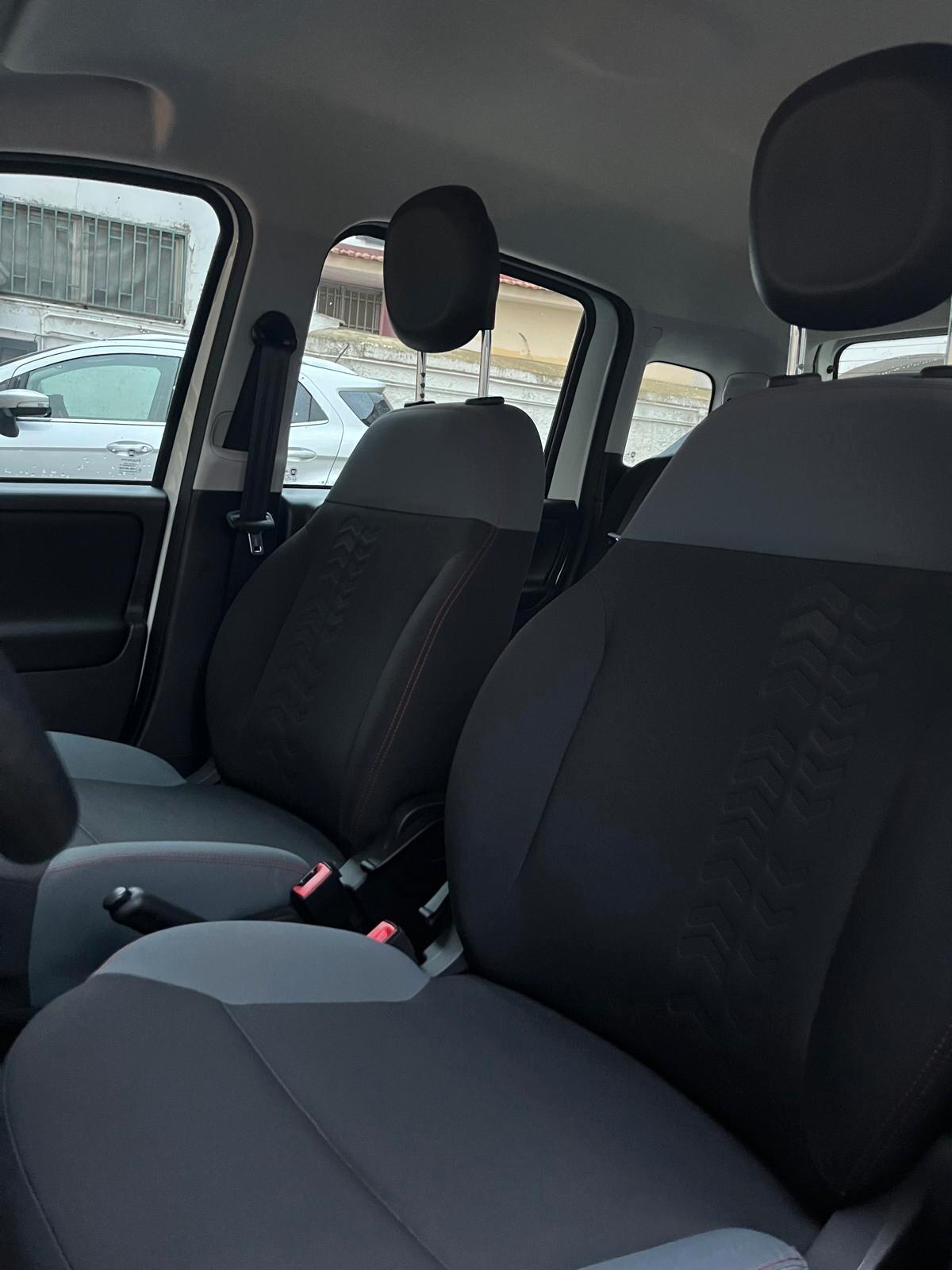 Fiat Panda 1.0 hybrid/benzina 70cv