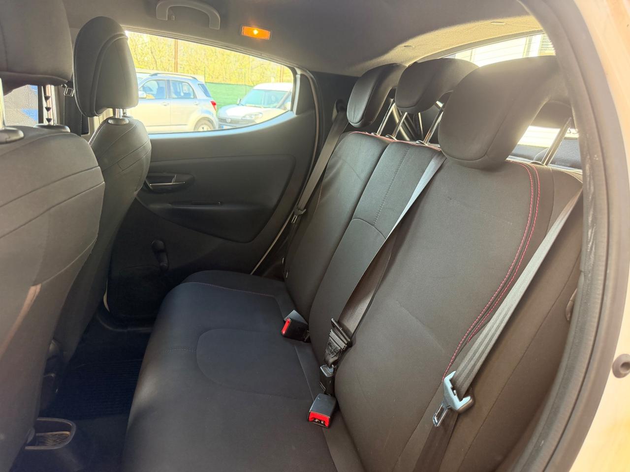 Lancia Ypsilon 1.2 69 CV 5 porte