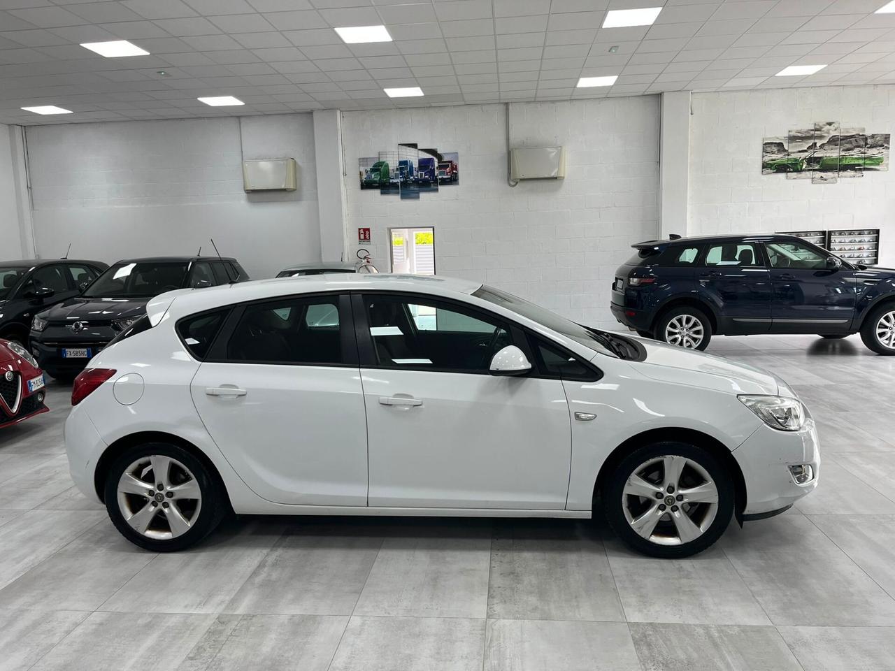 Opel Astra 5p 1.4 100cv