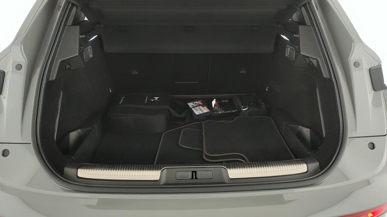 DS DS7 1.6 e-tense phev Performance Line+ 225cv auto