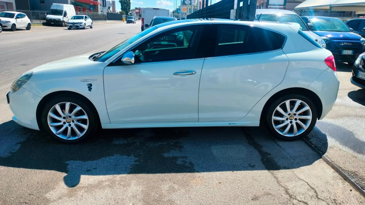 Alfa Romeo Giulietta 1.6 JTDm-2 105 CV Exclusive