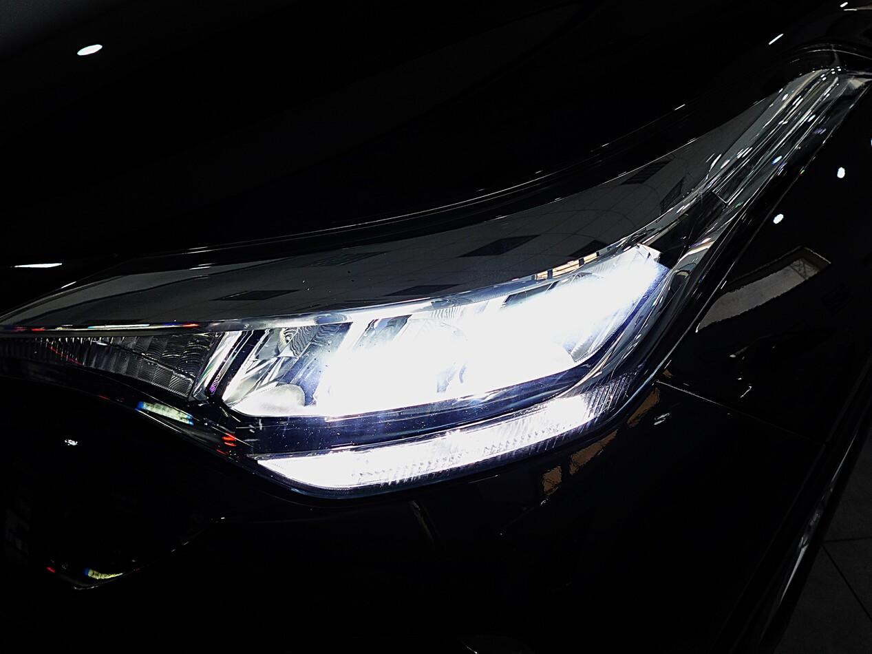 Toyota C-HR 1.8 E-CVT HYBRID 122 CV BUSINESS