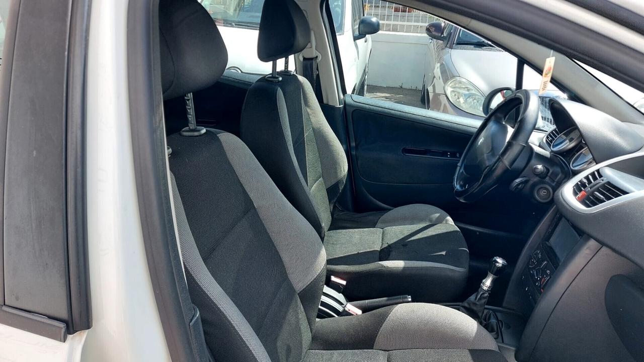 Peugeot 207 1.4 8V 75CV 5p. Energie Sport ECO GPL