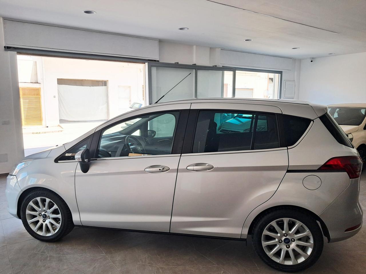 Ford B-Max 1.5 TDCi 75 CV Titanium