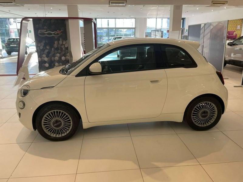 FIAT 500e LA NUOVA 500 Nuova 500 Hatchback My23 La Nuova 500 - 320 Berlina da Concessionaria ufficiale Stellan