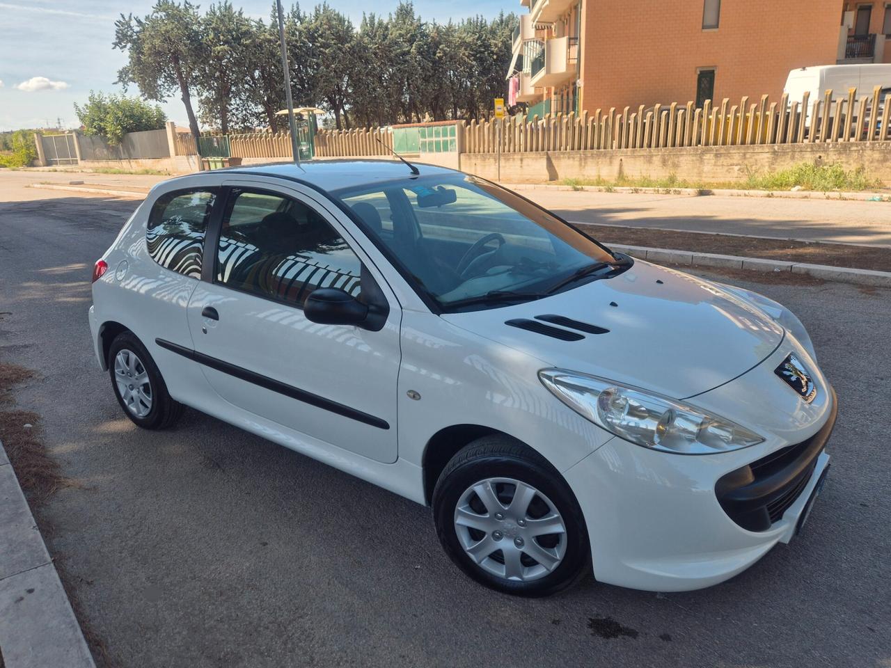 Peugeot 206 Plus 1.1 60CV 3p. Energie 2011