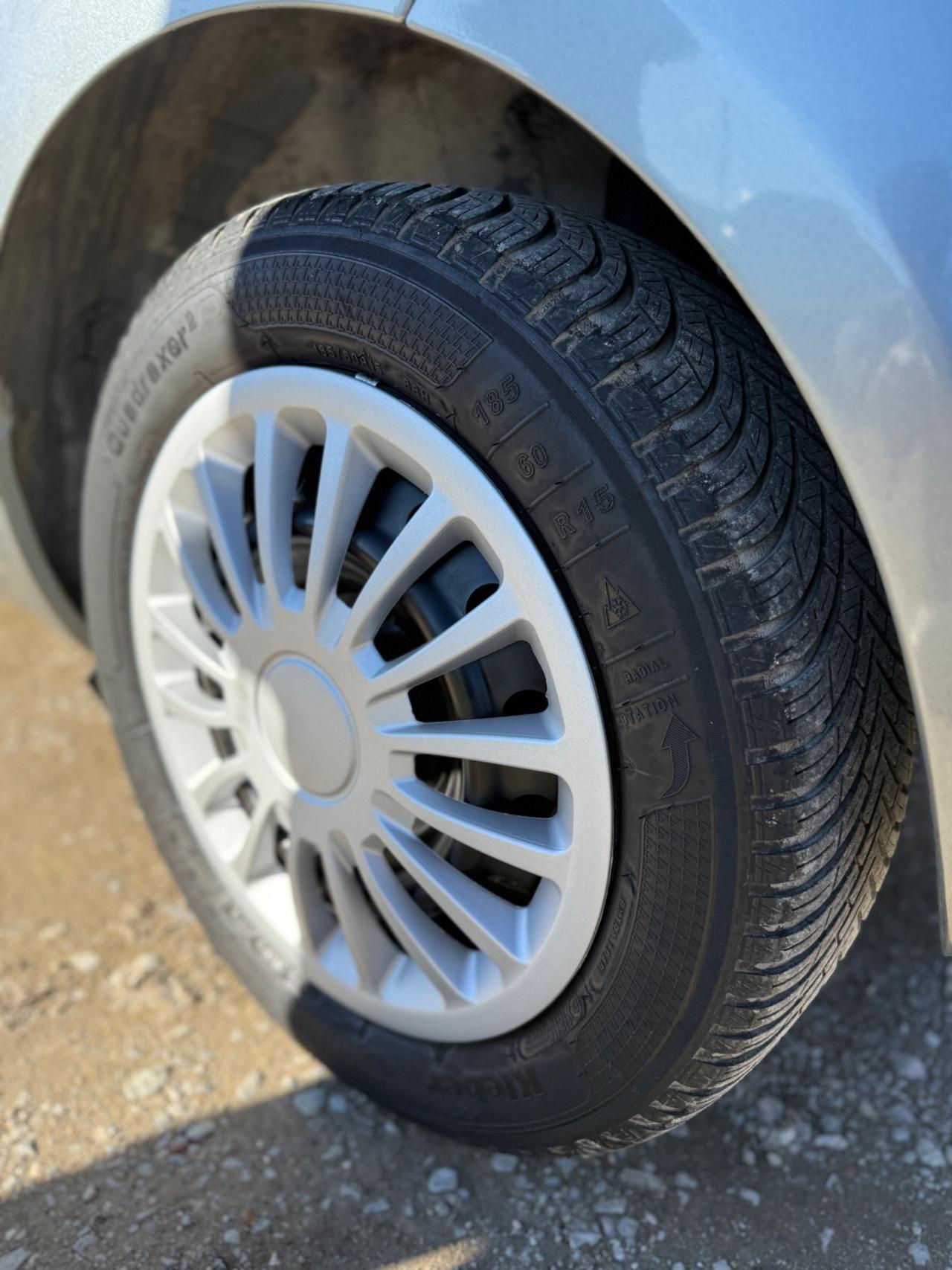 Toyota YARIS 1.0 BENZINA SOL NEOPATENTATI 5 PORTE