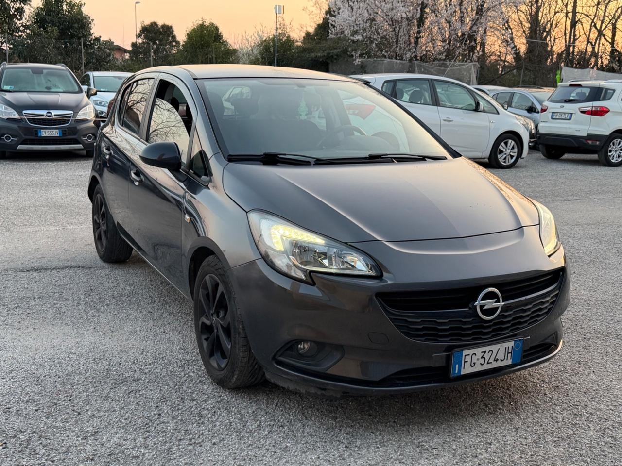 Opel Corsa 1.2 5 porte