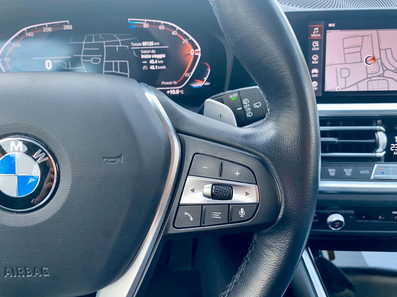 BMW 320 d Touring mhev 48V auto 190cv