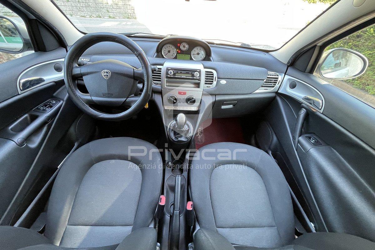 LANCIA Ypsilon 1.3 MJT 75 CV Unyca