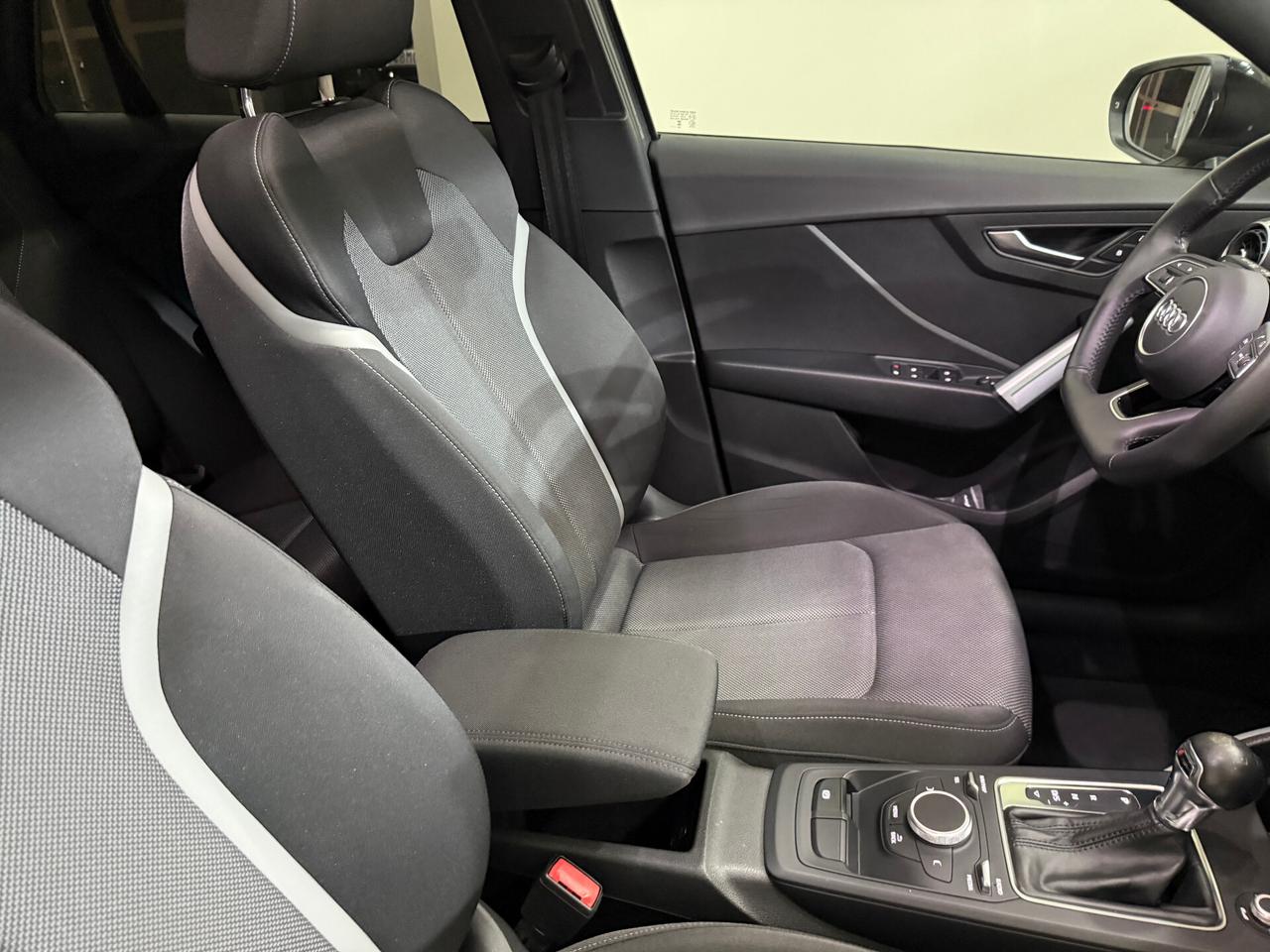 Audi Q2 35 TDI quattro S tronic Blak Edition Tetto Sky Open