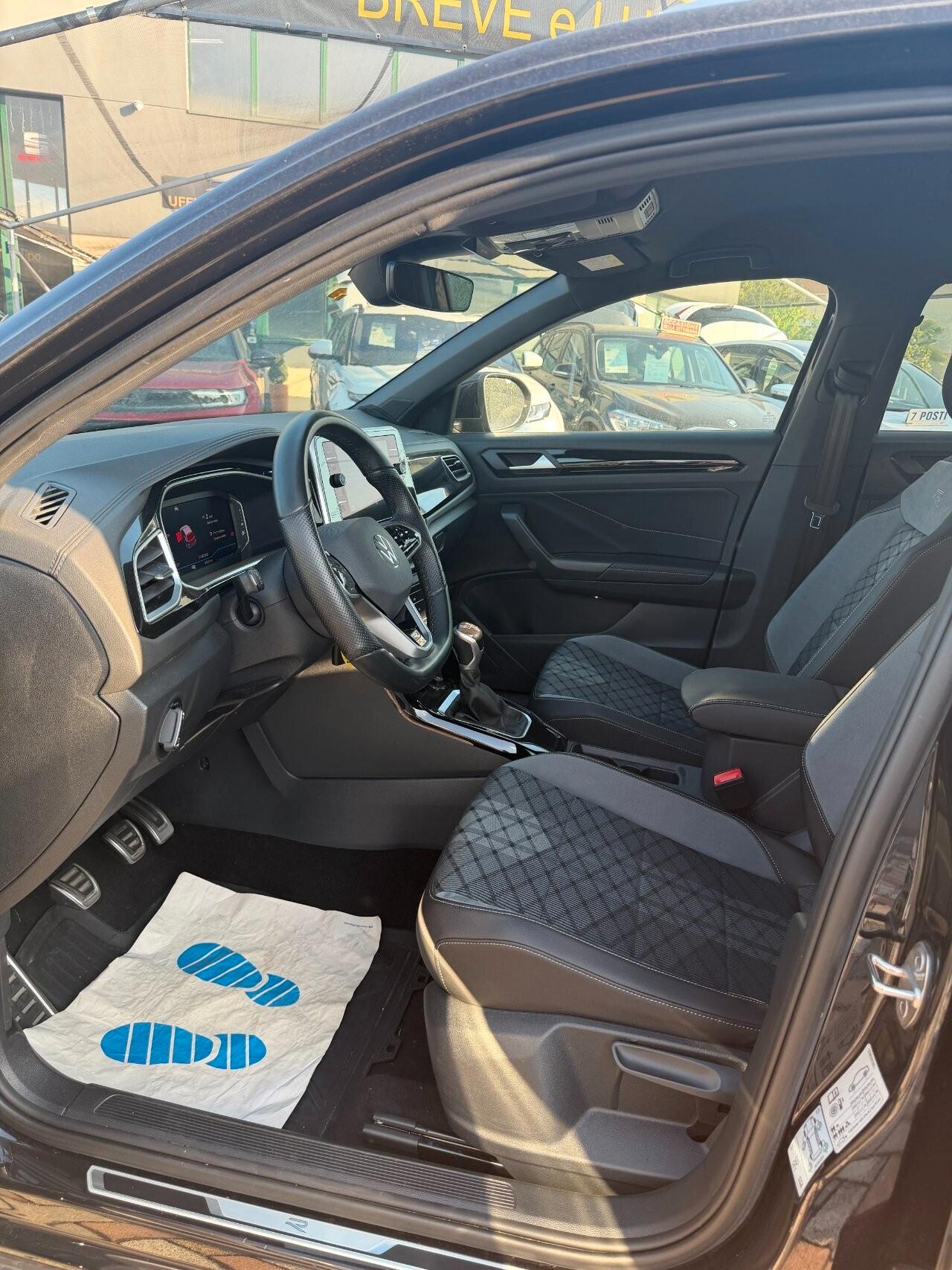VW T-ROC 2.0 TDI SCR R-Line Neo patentati