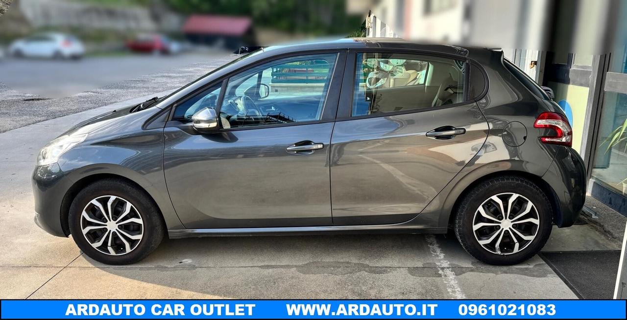 Peugeot 208 1.4 Vti Gpl Active 95 cv