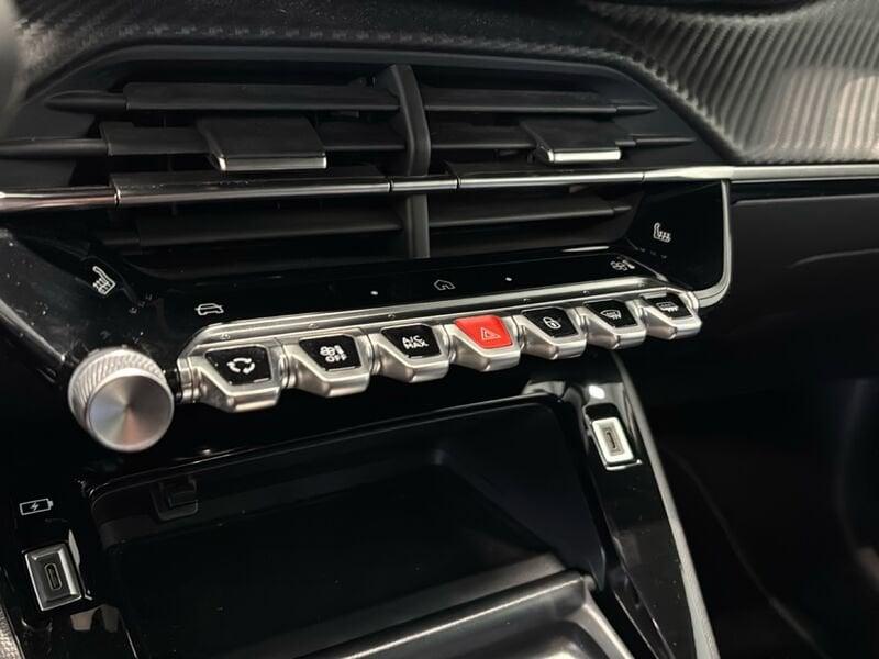 Peugeot 208 GT Hybrid 136 e-DCS6 auto