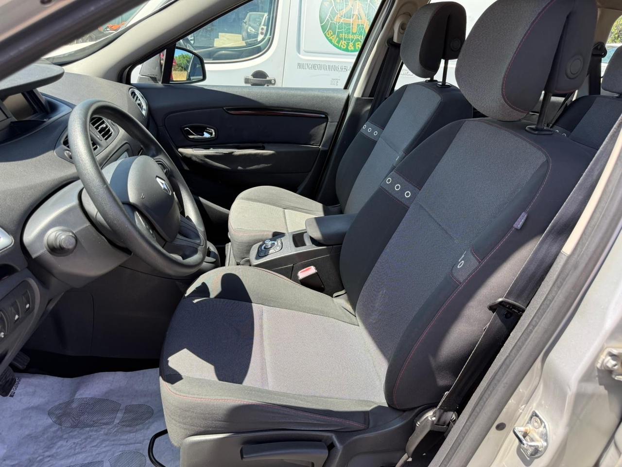 Renault Scénic XMod 1.5 dCi 110CV- Navigatore-Neopatentati