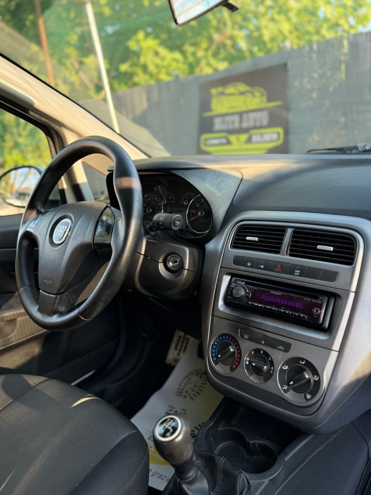 Fiat PUNTO EVO 2012 1.3 DIESEL MULTIJET NEOPATENTATI