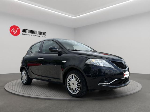 LANCIA Ypsilon 1.2 69 CV 5 porte Gold