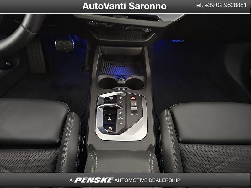 BMW Serie 1 120 48V MSport (con kit invernale da 19")