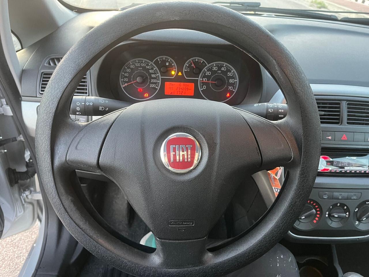 Fiat Grande Punto 1.4 Natural Power Unipro 2013