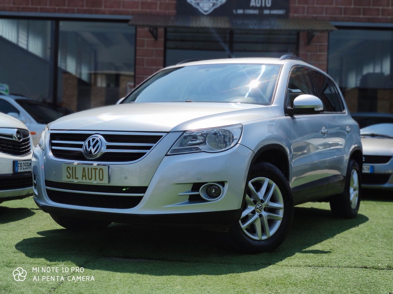 Volkswagen Tiguan 1.4 TSI 4MOTION / NAVI/ SENSORI