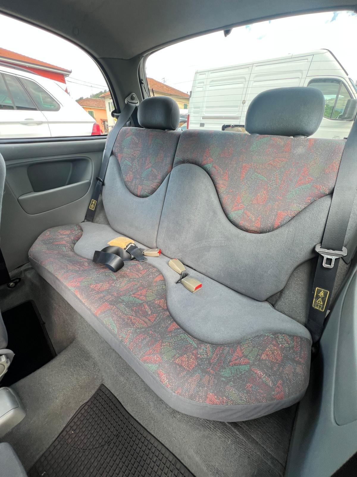 Nissan Micra 1.0i 16V cat 3 porte SE