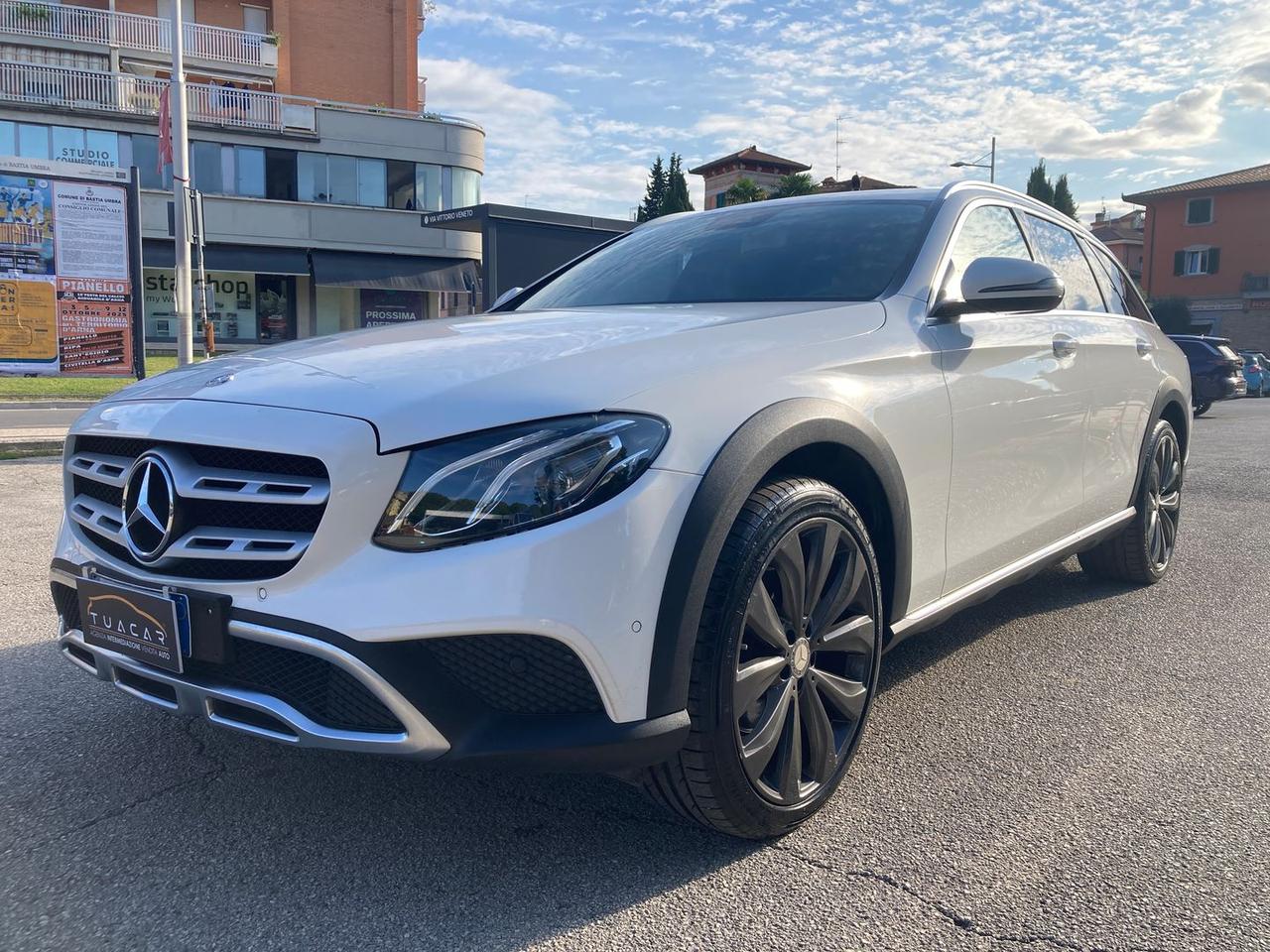 Mercedes-Benz E 220 E-Class E #6086