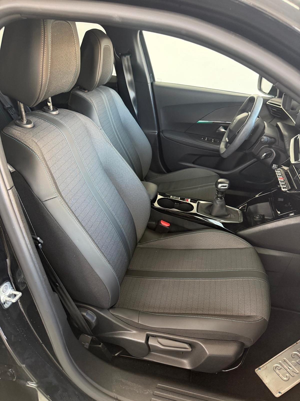 Peugeot 2008 PureTech 100 S&S Allure Pack
