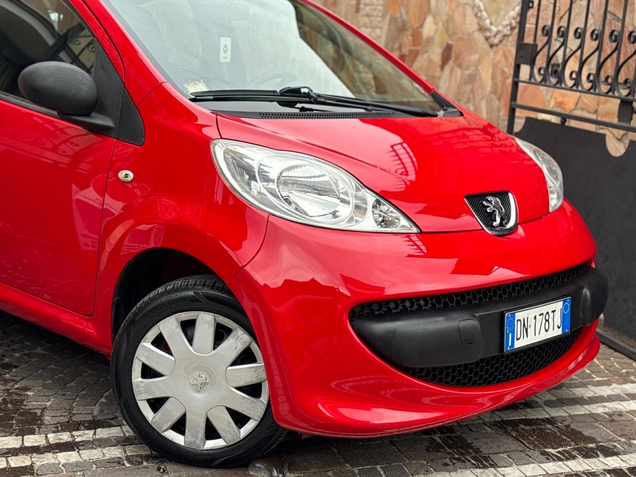 Peugeot 107 1.0 68CV 5p. Sweet Years