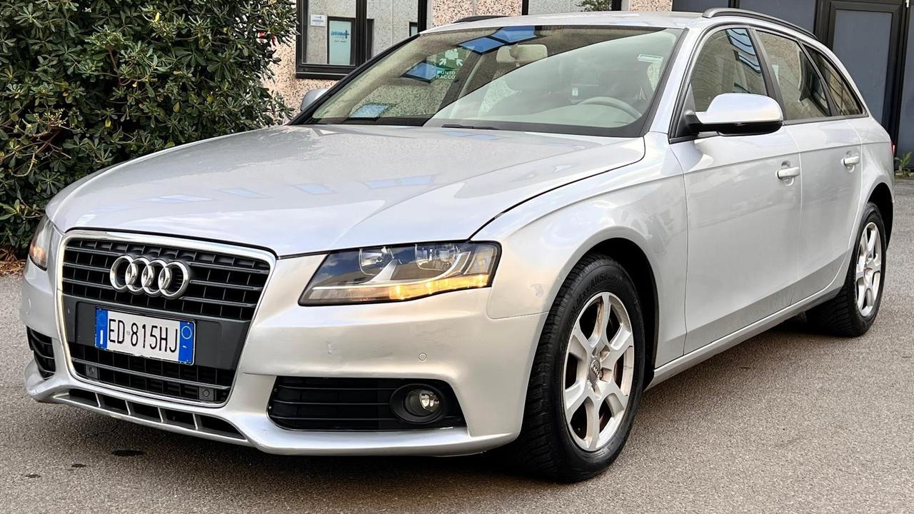 Audi A4 Avant 2.0 TDI 143CV cambio automatico Unico Prop