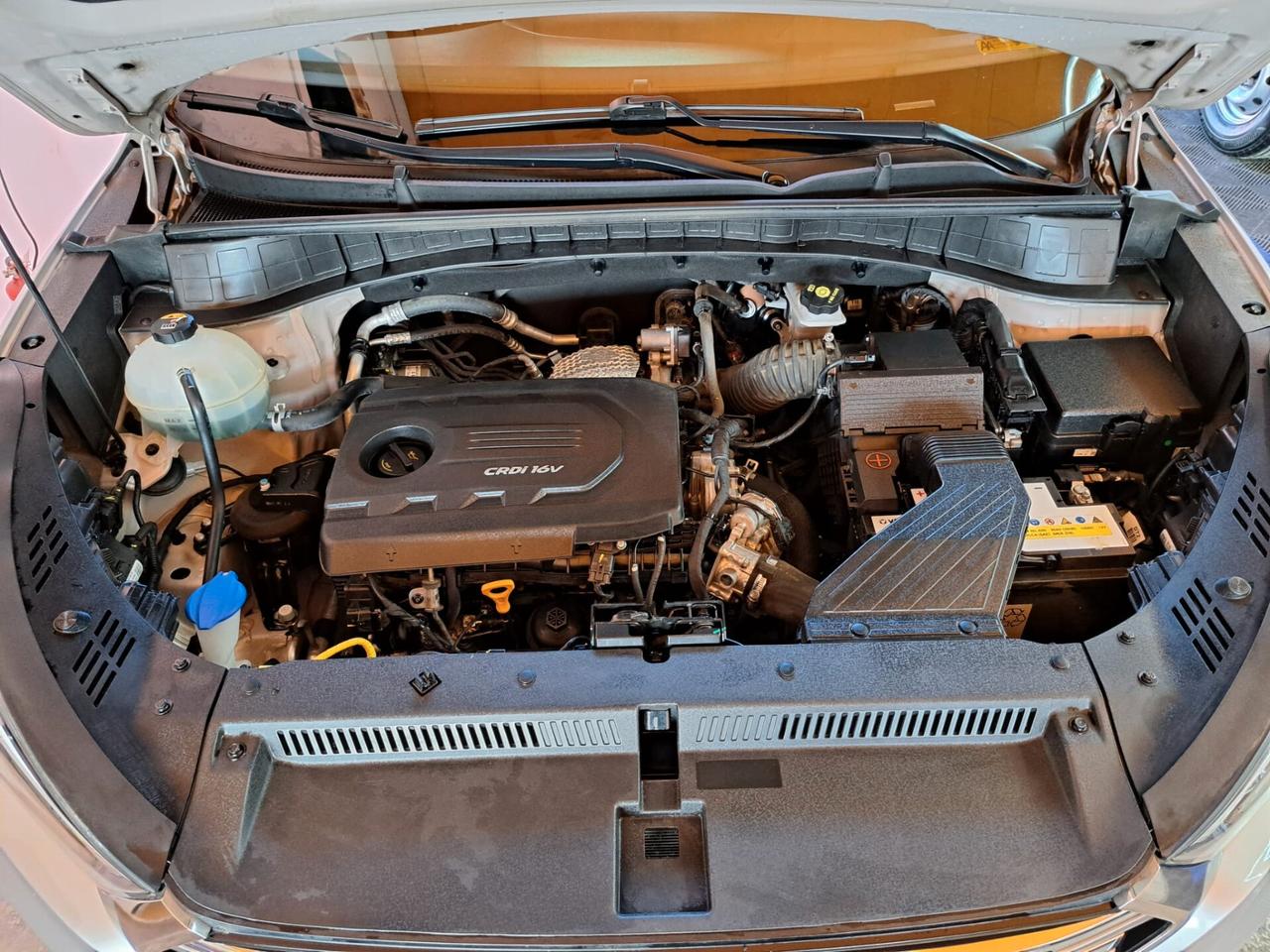 HYUNDAI TUCSON 1.7 XPOSSIBLE € 12900