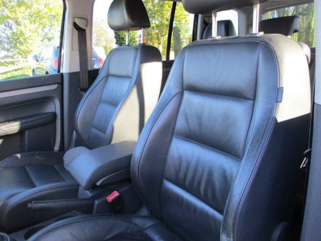 VOLKSWAGEN Touran 1.9 TDI 105CV DPF Highline PELLE/Sensori