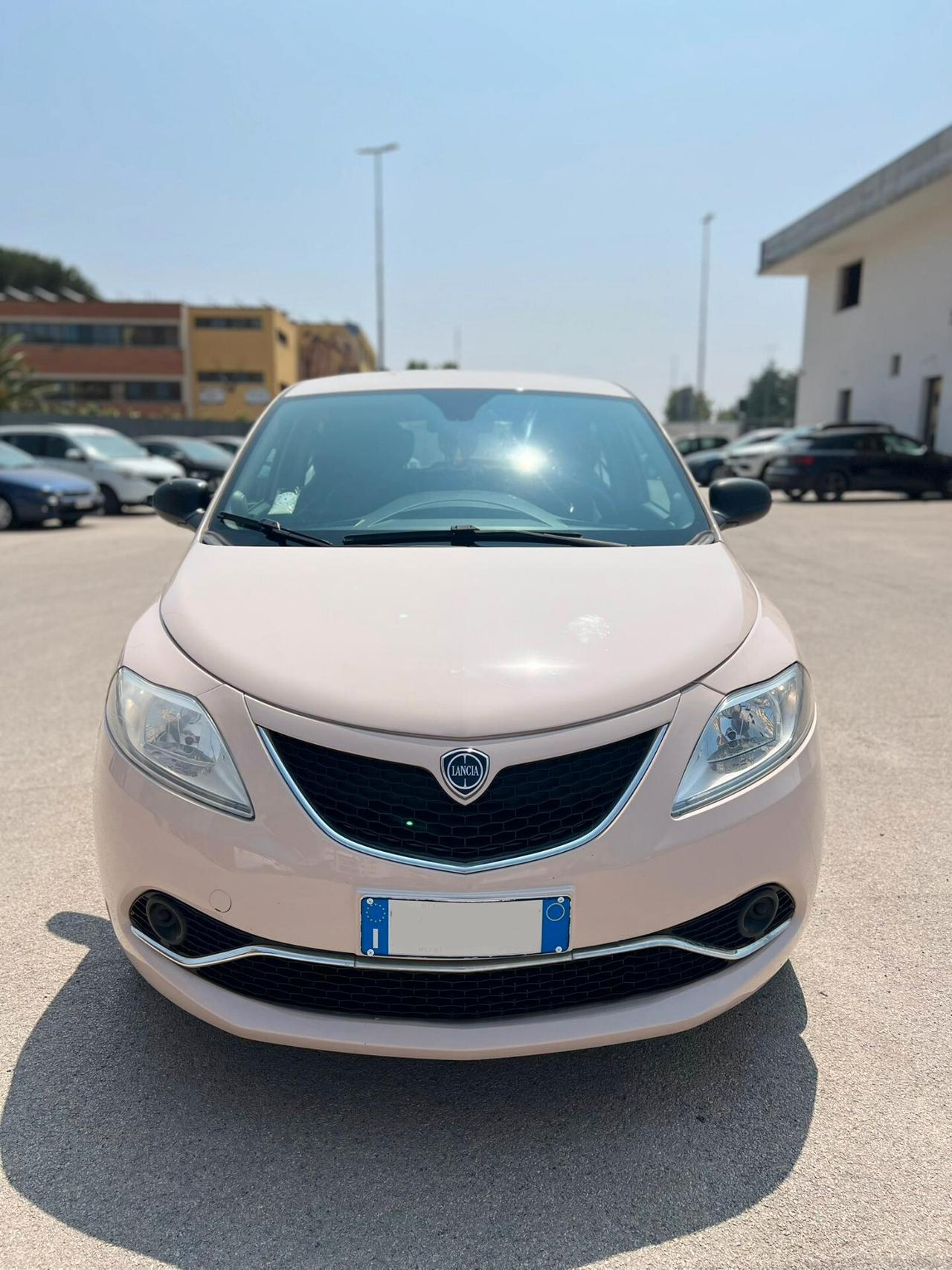 Lancia Ypsilon 1.2 69 CV 5 porte Gold