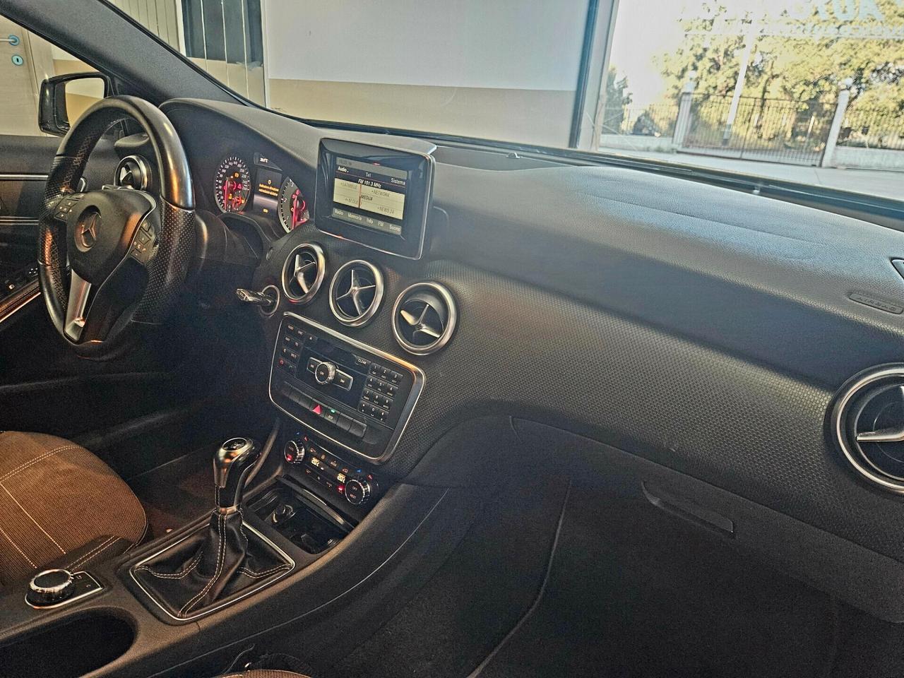 Mercedes-benz A 200 A 200 CDI Premium