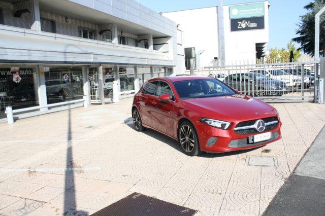 MERCEDES-BENZ A 200 Sport