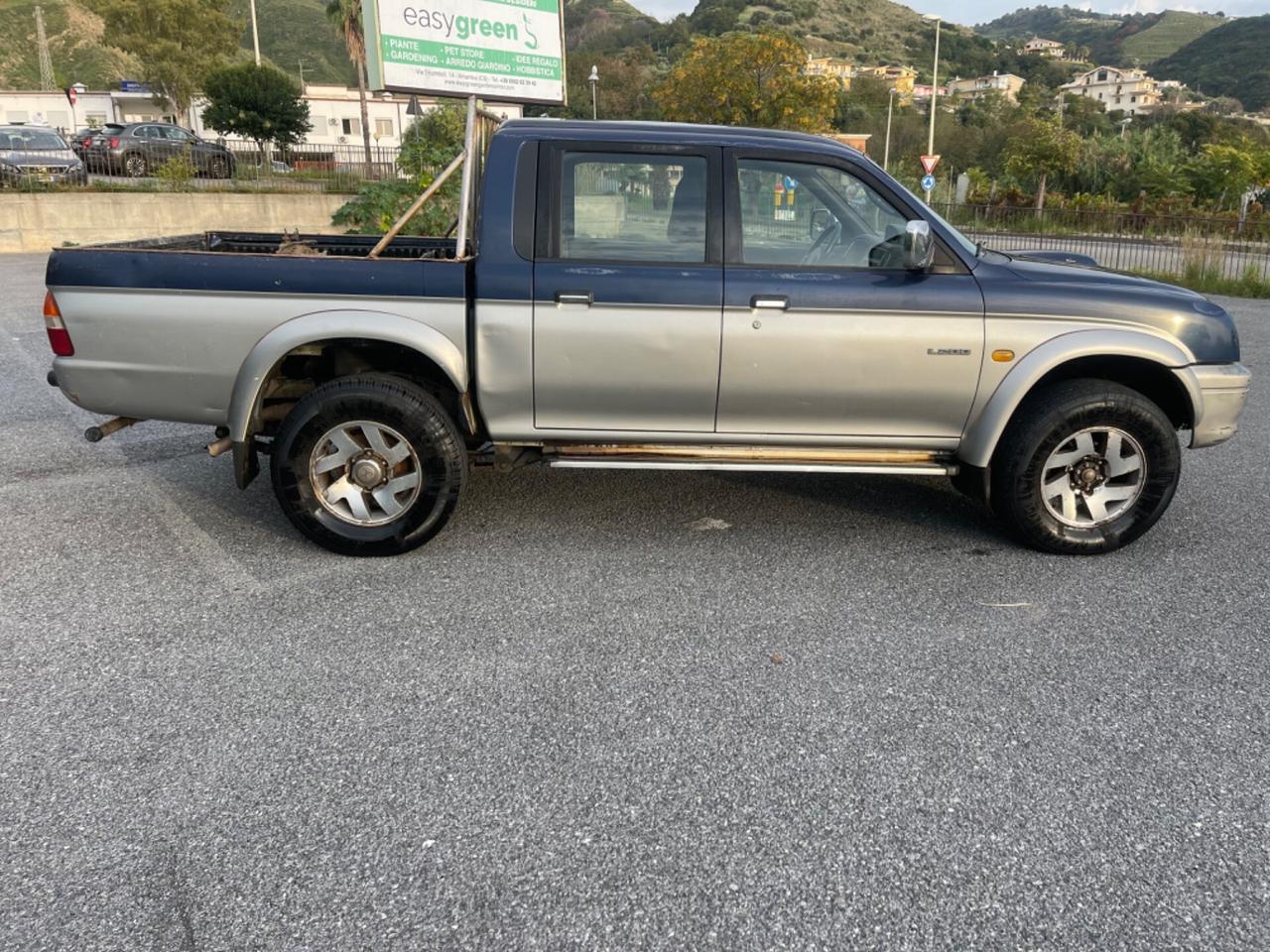 Mitsubishi L200 2.5 TDI 4WD Club Cab Pick-up GLS