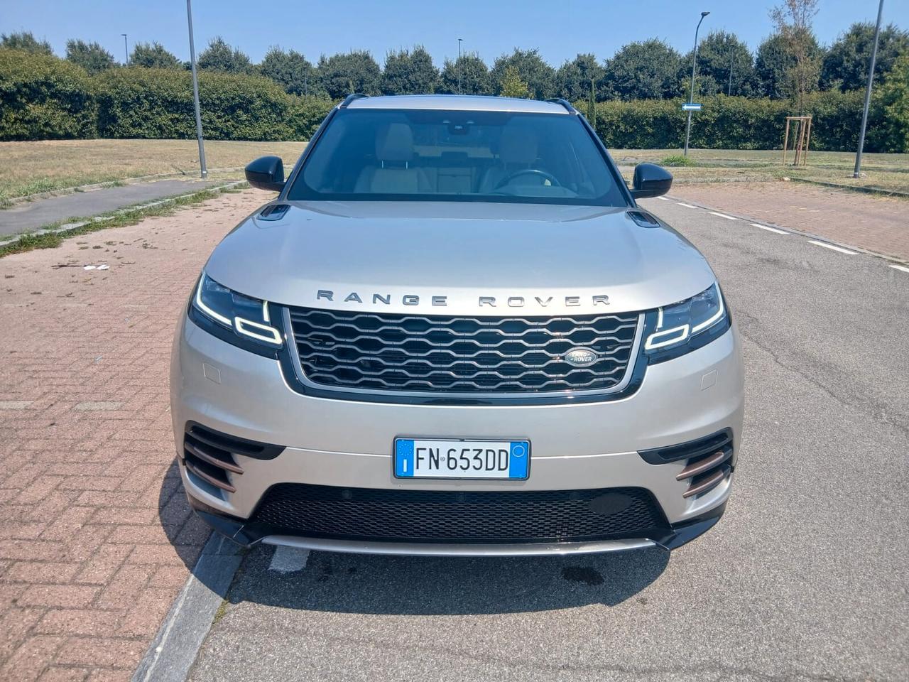Land Rover Range Velar 2.0 TD4 180 CV R-Dynamic HSE