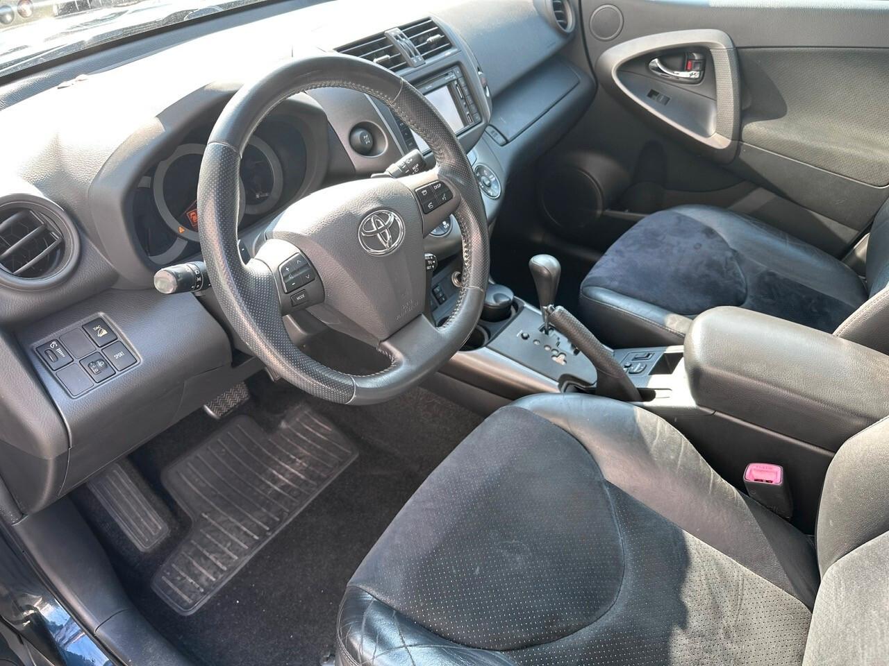 Toyota RAV 4 RAV4 Crossover 2.2 D-4D 150 CV DPF Exclusive