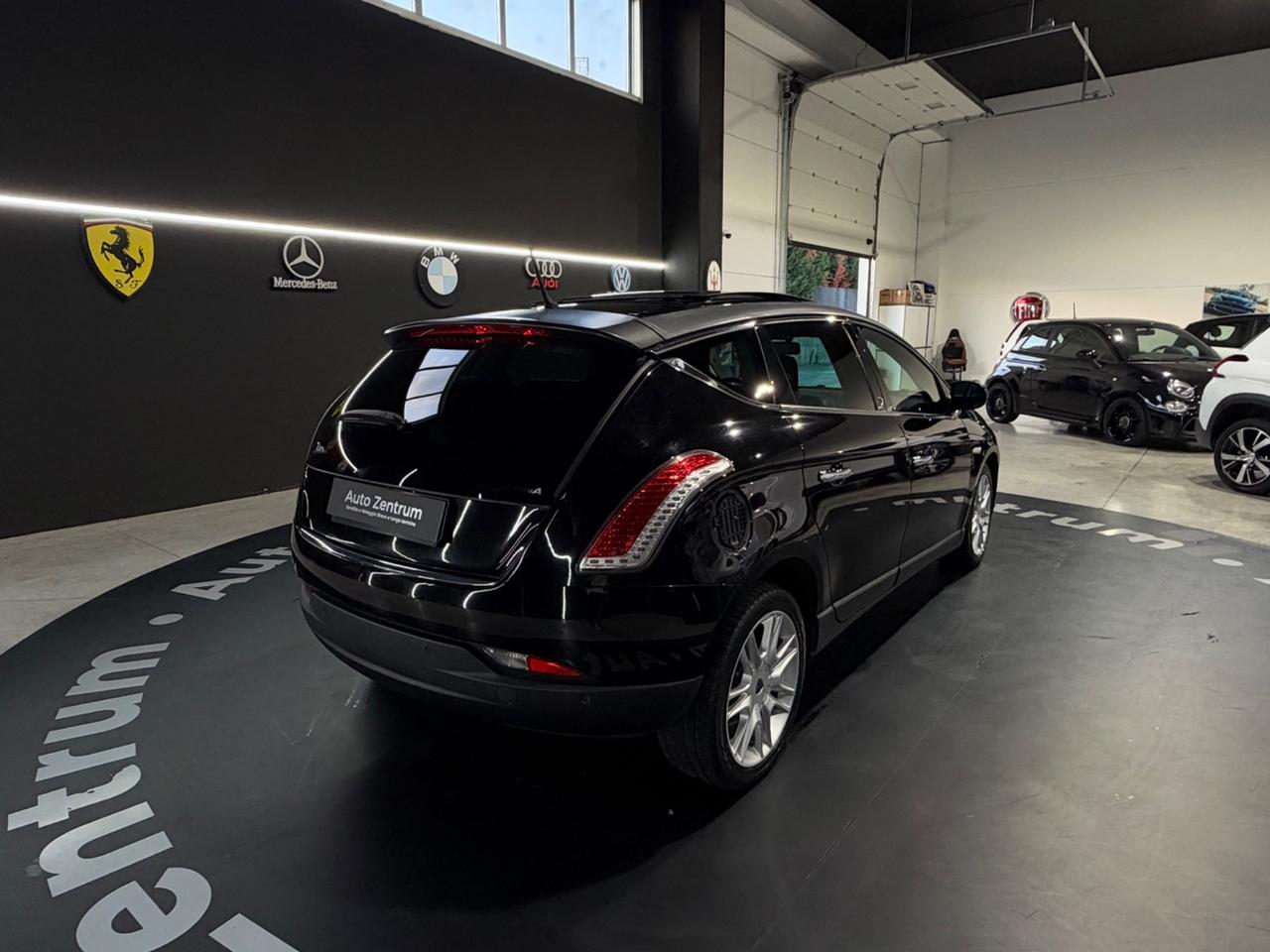 Lancia Delta 1.6 MJT DPF Platino