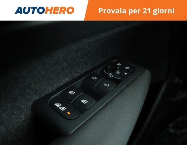 VOLVO XC40 B3 automatico Essential