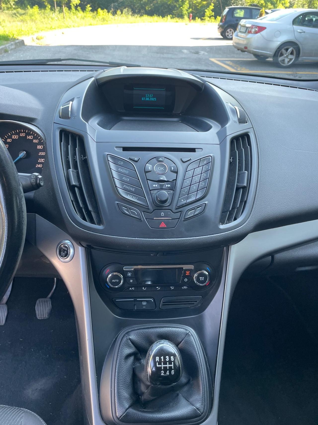 Ford Kuga 2.0 TDCI 140 CV 2WD*Neopatentati*Cerchi*