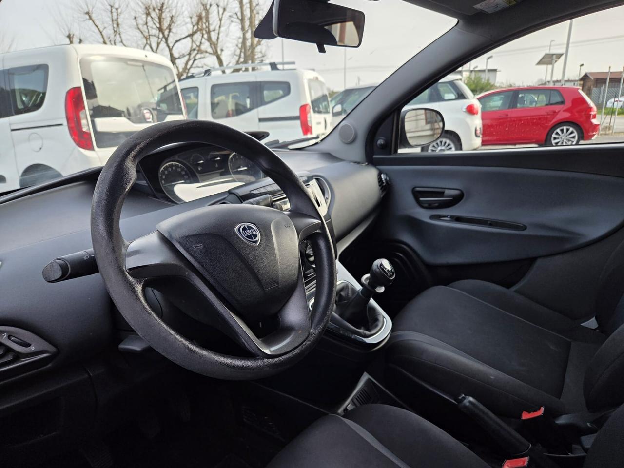 Lancia Ypsilon 1.2 69 CV 5 porte Opening Edition
