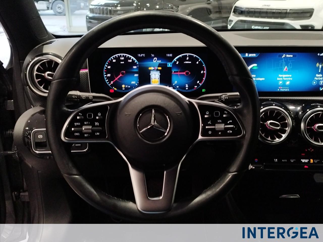 Mercedes-Benz A 180 d Premium auto