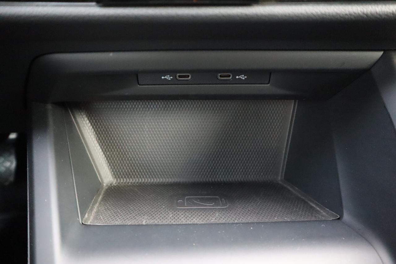 Volkswagen Golf Variant 2.0 TDI 150 CV Life NAVI LED ACC